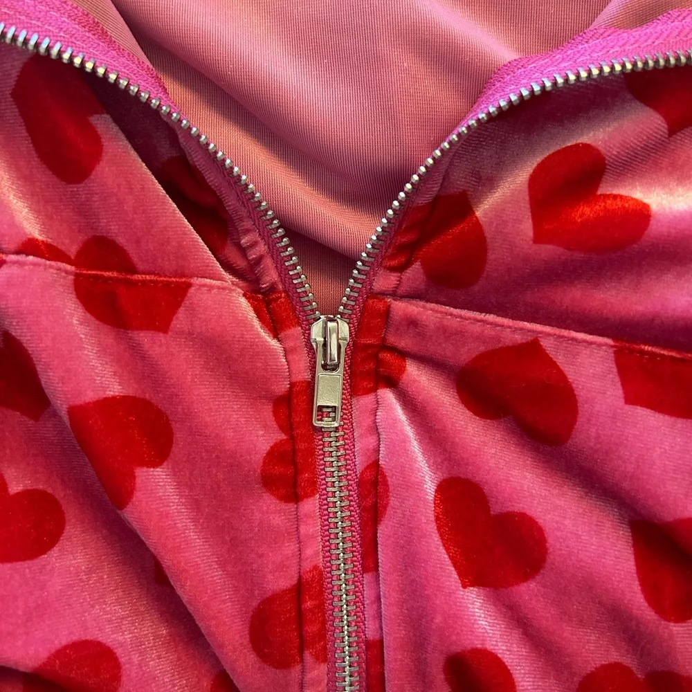 JENNIFER’S BODY Velour Pink Heart Cropped Zip Up Sweatshirt - Picture 6 of 6